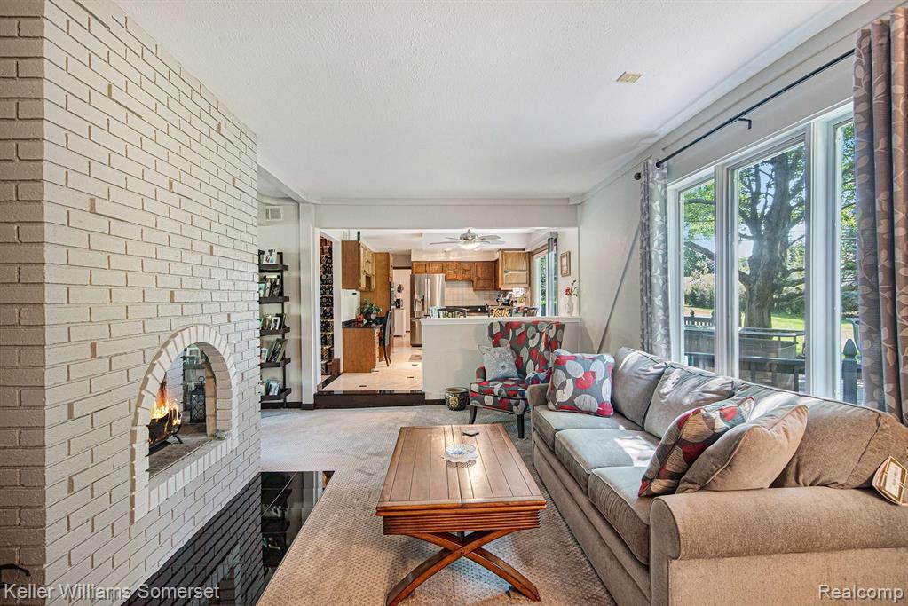 2931 West Avon Road Rochester Hills, MI 48309 - Photo 14 of 49