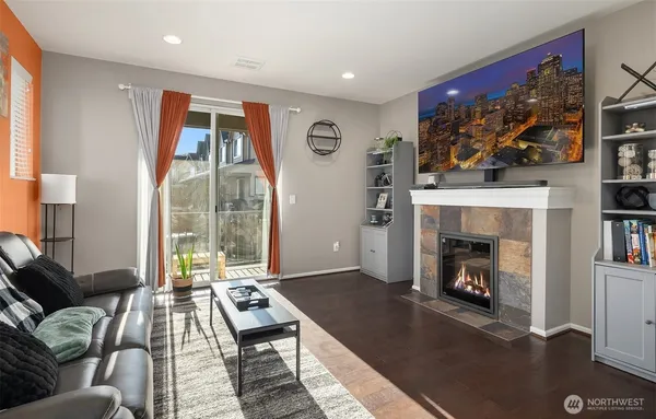 $3,200 | 1903 112th Place Southeast, Everett, WA 98208