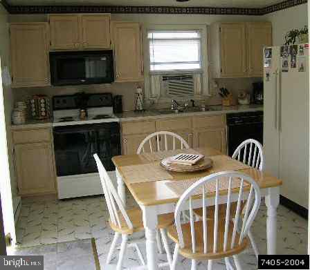 411 Meade Avenue Hanover, PA 17331 - Photo 2 of 6 Gallery Image 2