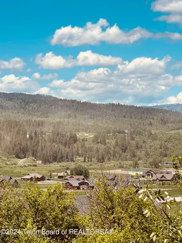 $260,000 | Marten Place, Alpine, WY 83128