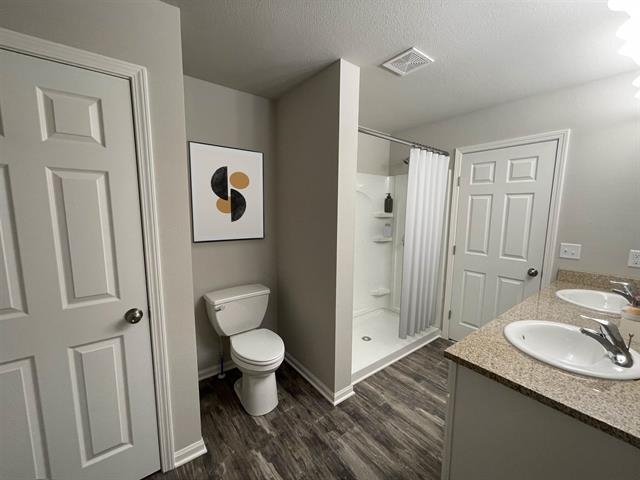 400 Julie Belleville, WI 53508 - Photo 9 of 22