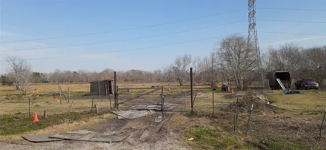 a view of a outdoor space