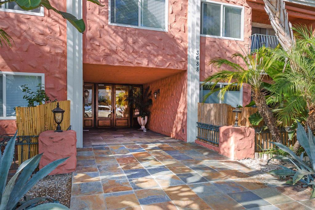 3688 1st Avenue, Unit 15 San Diego, CA 92103 - Photo 32 of 35 a view of a chairs and bench in the patio