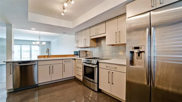 $1,395,000 | 7000 Gulf Drive, Unit 115, Holmes Beach, FL 34217