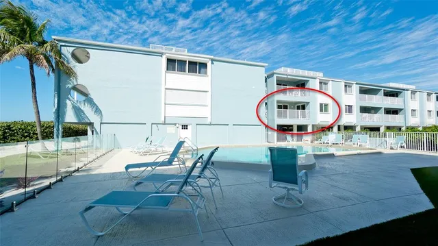 $1,395,000 | 7000 Gulf Drive, Unit 115, Holmes Beach, FL 34217