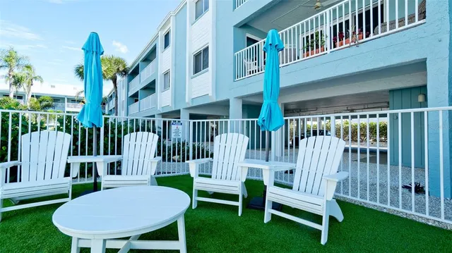 $1,395,000 | 7000 Gulf Drive, Unit 115, Holmes Beach, FL 34217