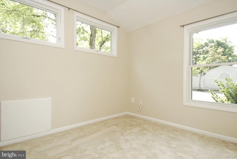 4810 Edgefield Road Bethesda, MD 20814 - Photo 8 of 17 Bedroom