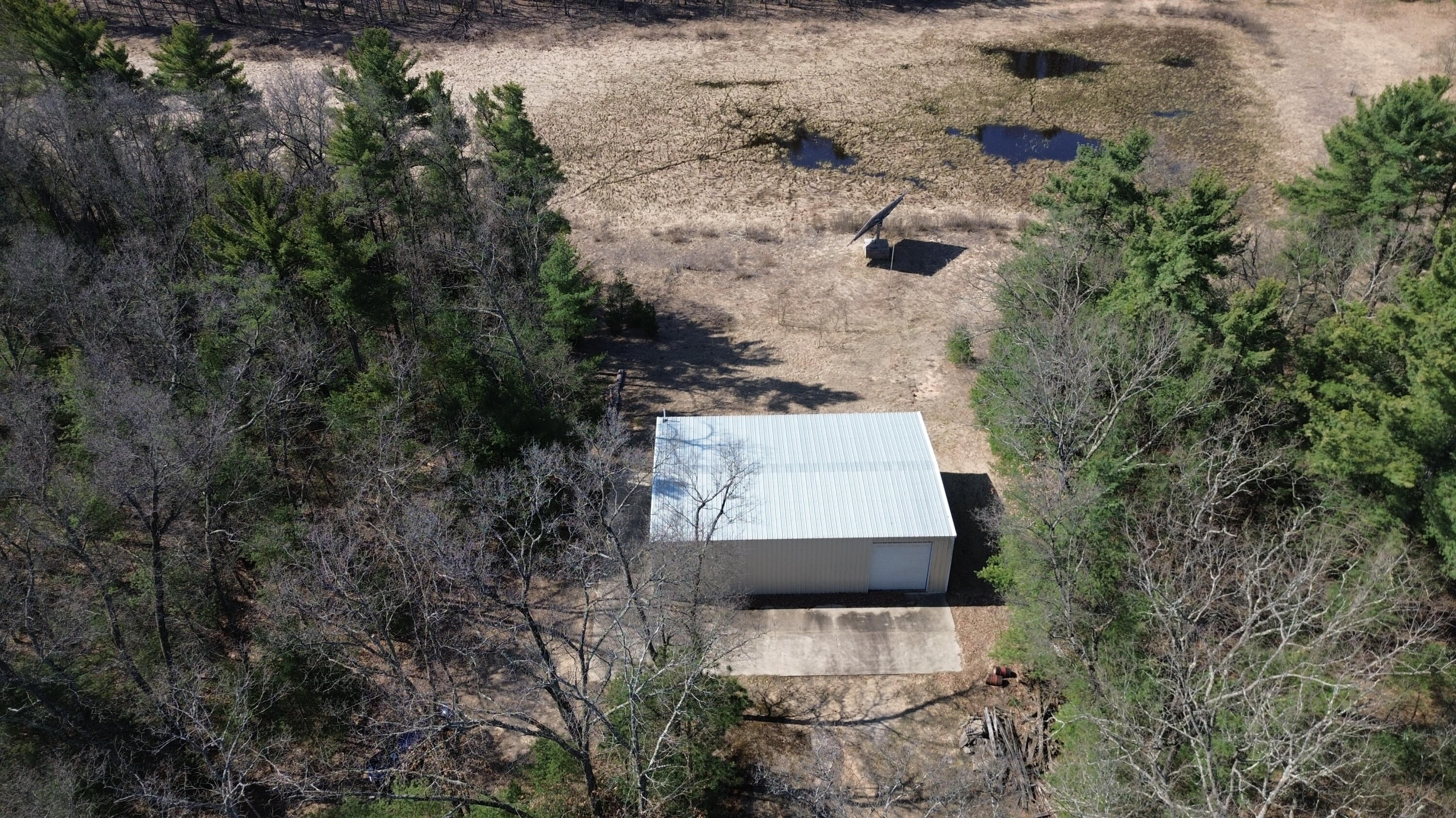 253 West Crystal Lake Road Twin Lake, MI 49457 - Photo 15 of 39 DJI_0383