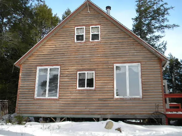 $275,000 | 482 East Shr Road, Mattawamkeag, ME 04459