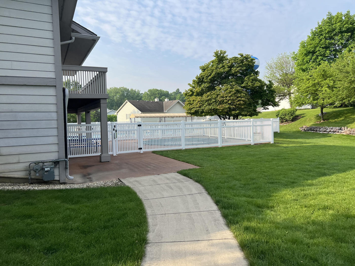 642 Dunham Road Gurnee, IL 60031 - Photo 31 of 33 a view of a back yard of the house with a bench