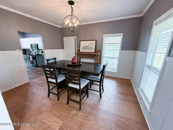 $495,000 | 695 Swinnea Lake Drive, Southaven, MS 38672