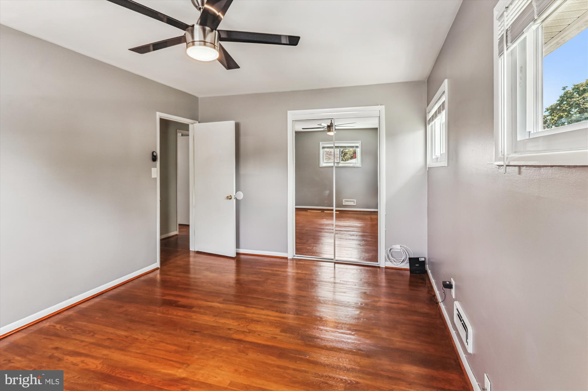 1007 Marksworth Road Baltimore, MD 21228 - Photo 17 of 28 Bedroom 3