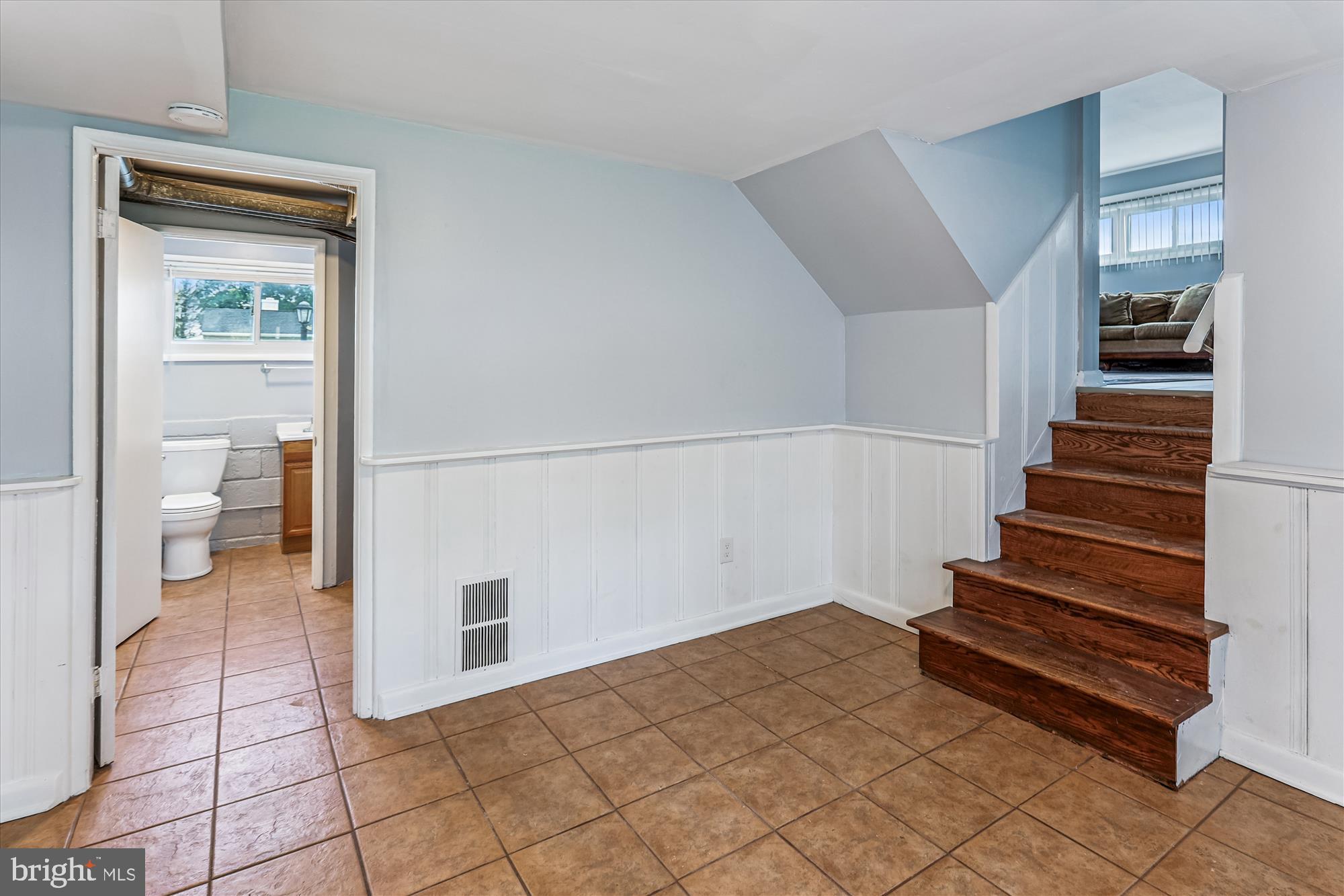 1007 Marksworth Road Baltimore, MD 21228 - Photo 21 of 28 Bonus Room