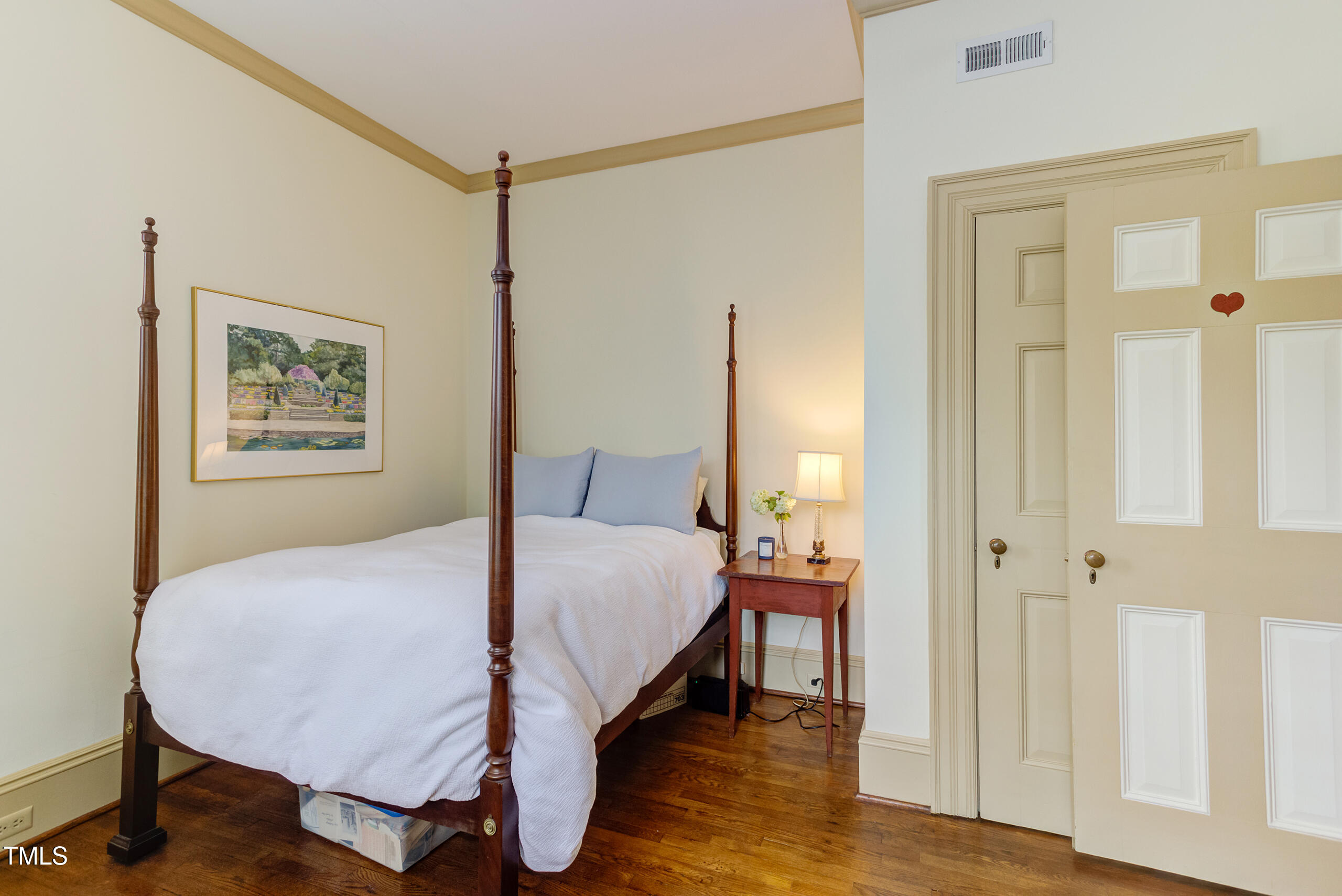 1208 College Place Raleigh, NC 27605 - Photo 33 of 94 IMG_1782_3_4