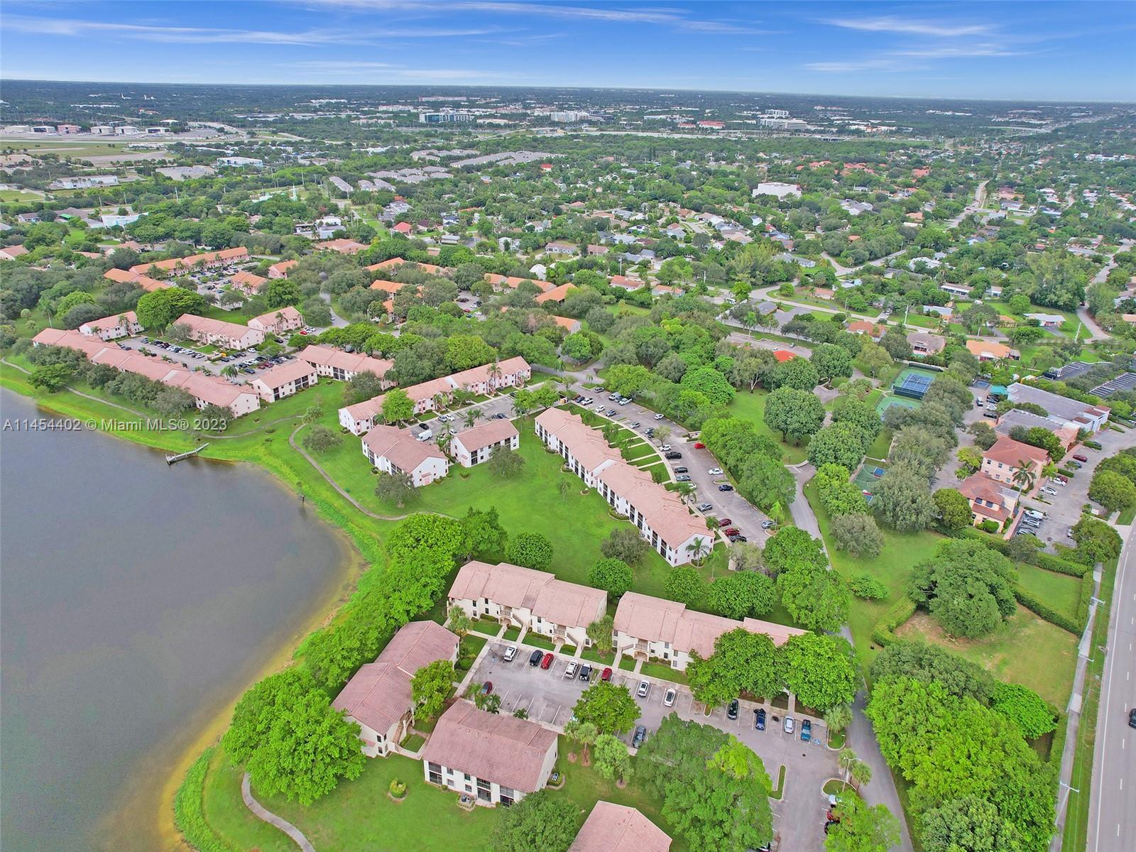 321 Olivewood Place, Unit O221 Boca Raton, FL 33431 - Photo 40 of 56