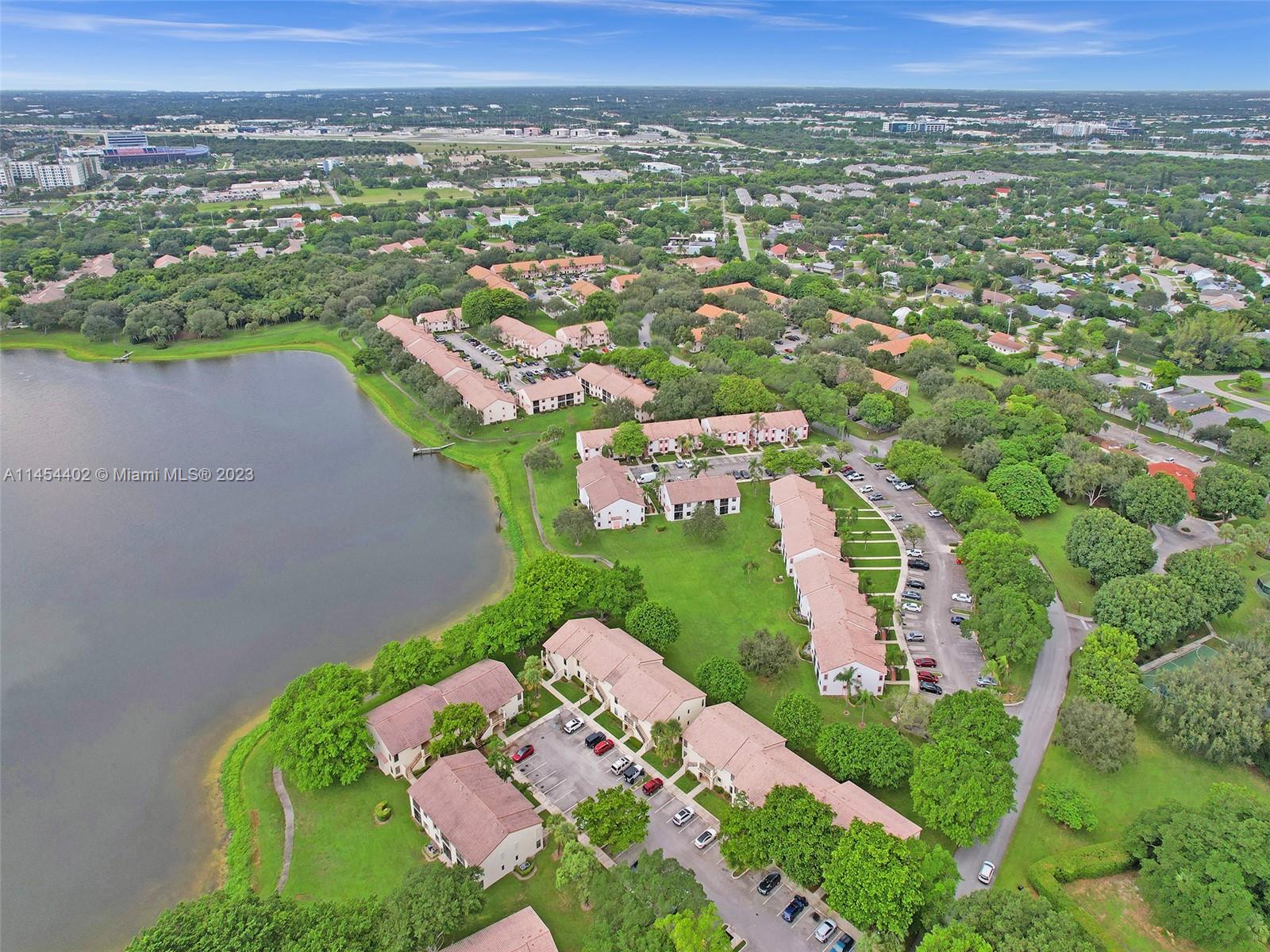 321 Olivewood Place, Unit O221 Boca Raton, FL 33431 - Photo 54 of 56