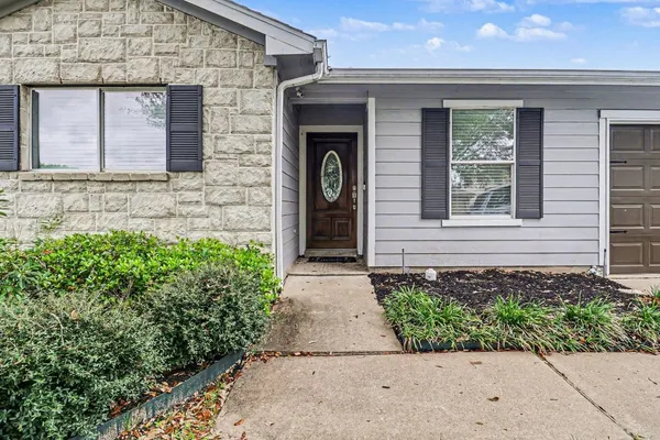 $2,000 | 2910 Meiko Drive, Houston, TX 77045