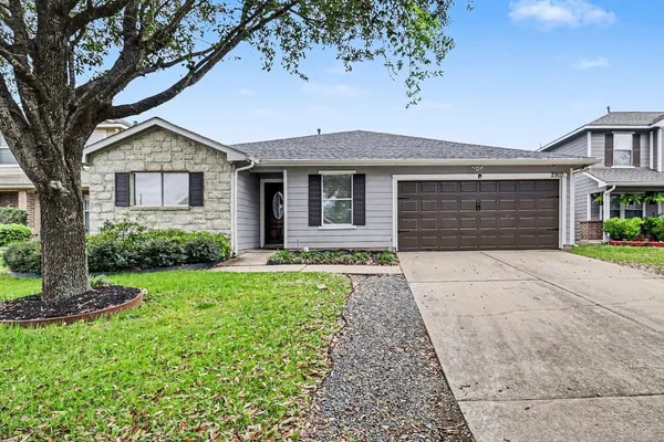 $2,000 | 2910 Meiko Drive, Houston, TX 77045