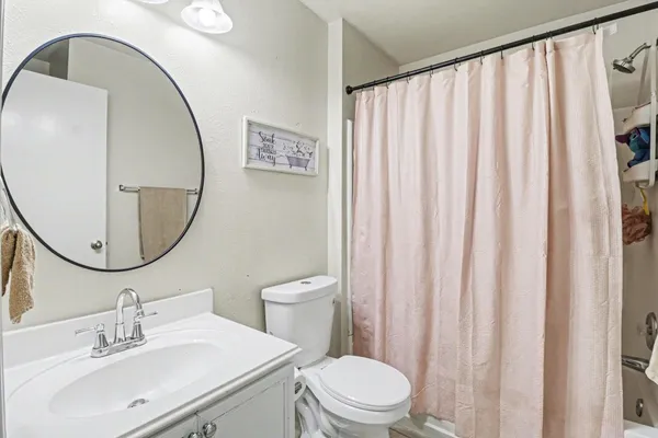 $2,000 | 2910 Meiko Drive, Houston, TX 77045