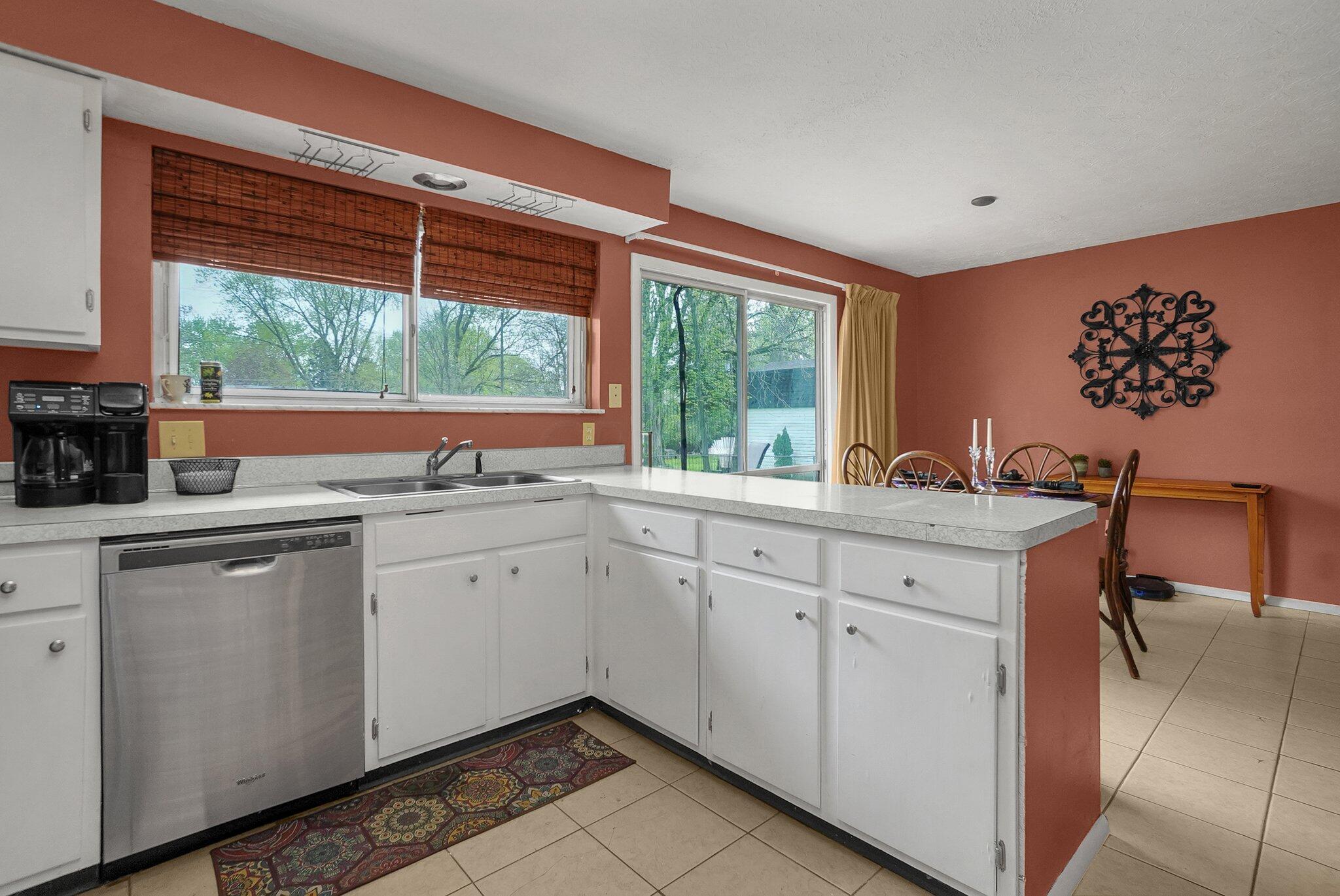 6622 Millbrae Road Columbus, OH 43235 - Photo 14 of 51 14-web-or-mls-6622-millbrae-rd
