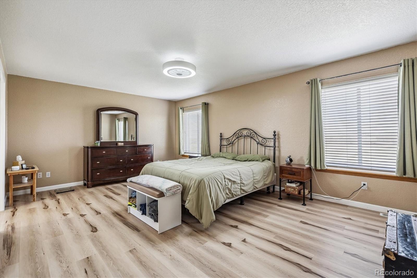 1395 View Ridge Road Bennett, CO 80102 - Photo 15 of 37