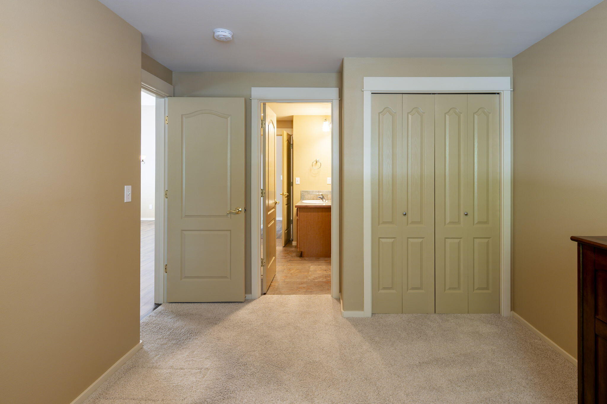 3673 Southwest 30th Street Redmond, OR 97756 - Photo 15 of 26 9-web-or-mls-3673 SW 30th St, Redmond-9