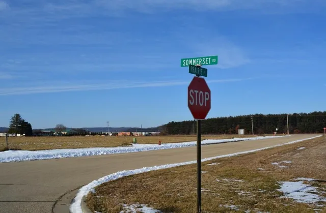 $85,900 | 44 Sommerset Spring Green, Spring Green, WI 53588