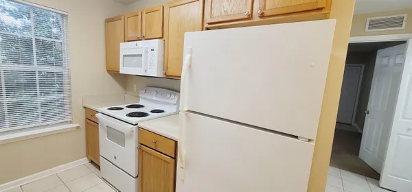 $1,500 | 2740 West Tharpe Street, Unit 601, Tallahassee, FL 32303