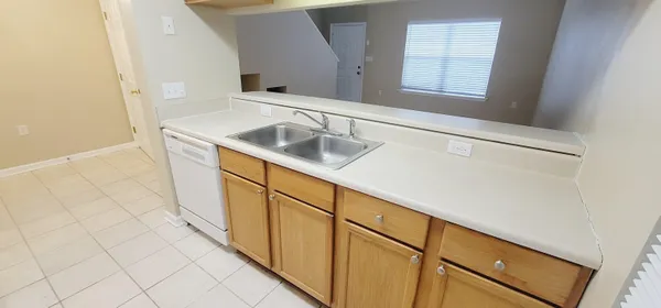 $1,450 | 2740 West Tharpe Street, Unit 601, Tallahassee, FL 32303