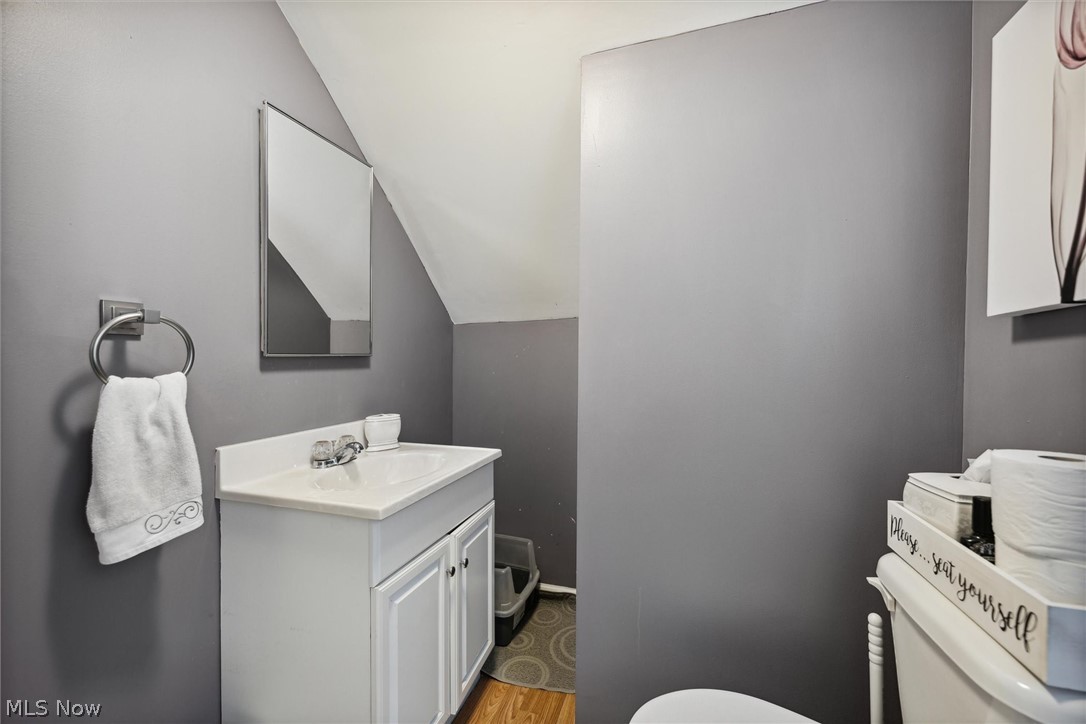 1103 Irene Road Lyndhurst, OH 44124 - Photo 20 of 29