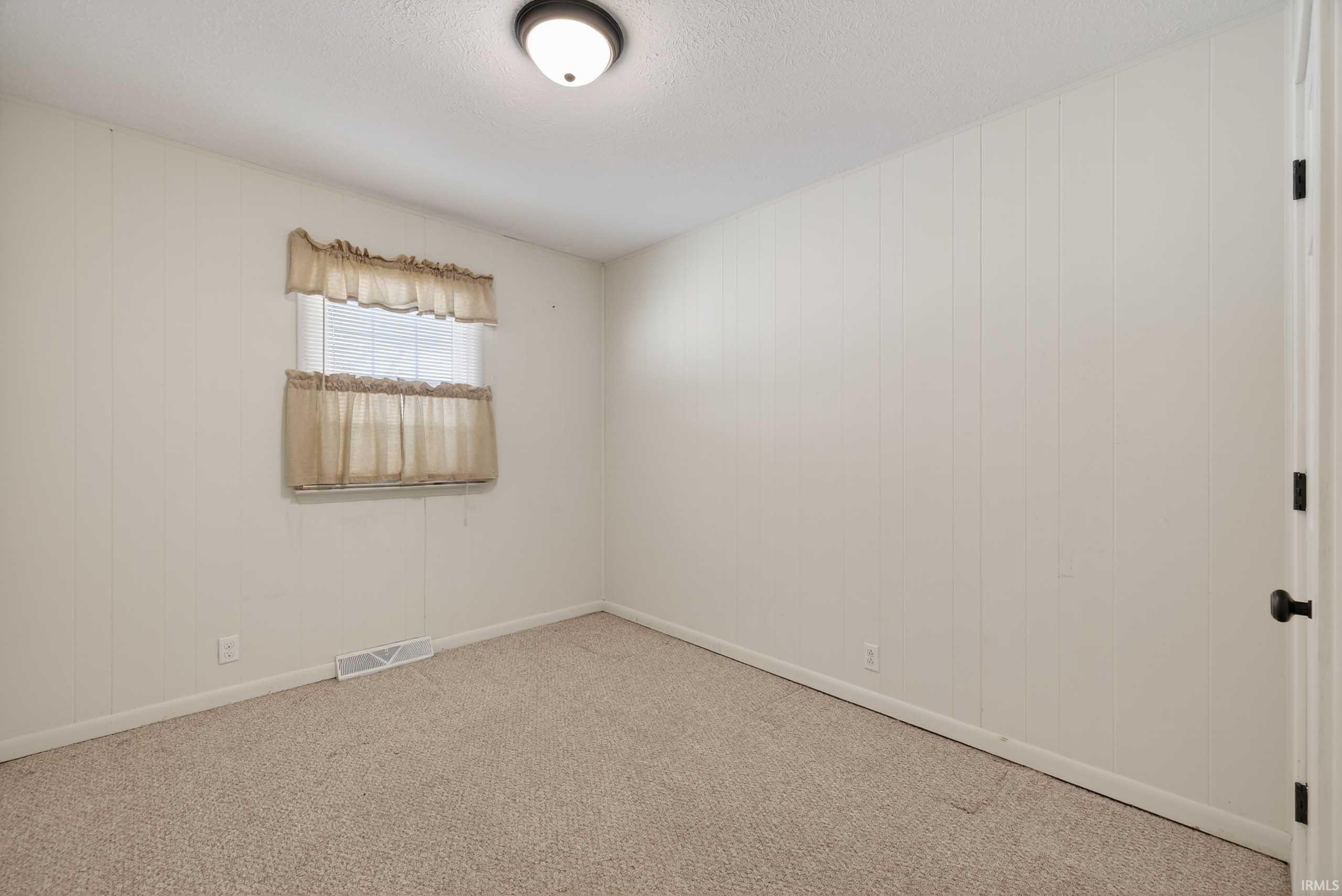 4362 Leesville Road Bedford, IN 47421 - Photo 20 of 33