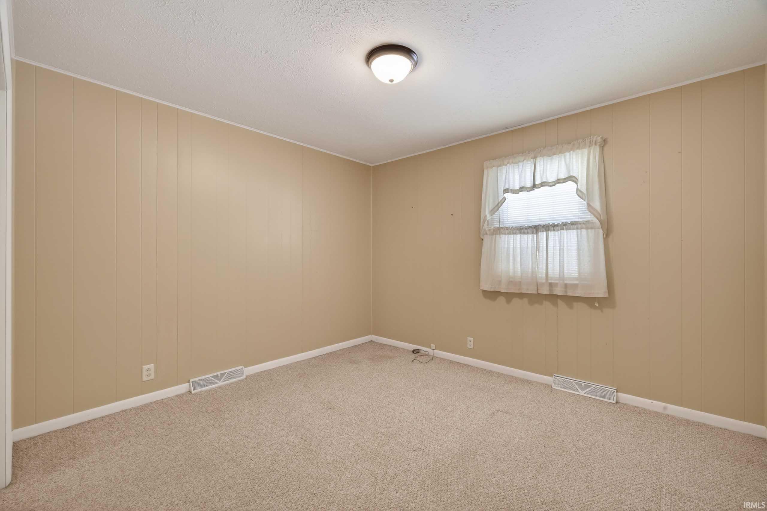 4362 Leesville Road Bedford, IN 47421 - Photo 23 of 33