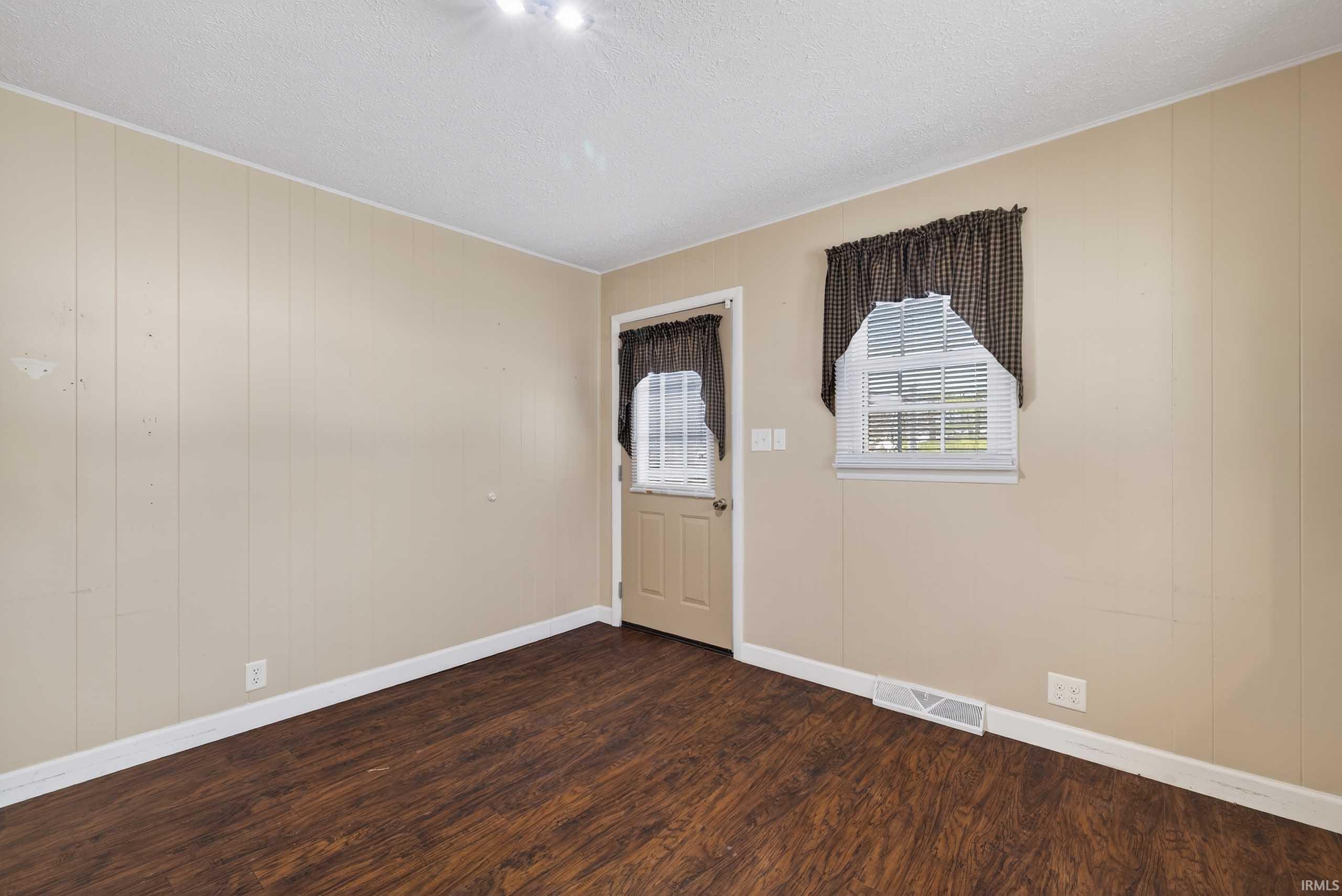 4362 Leesville Road Bedford, IN 47421 - Photo 28 of 33 Gallery Image 28