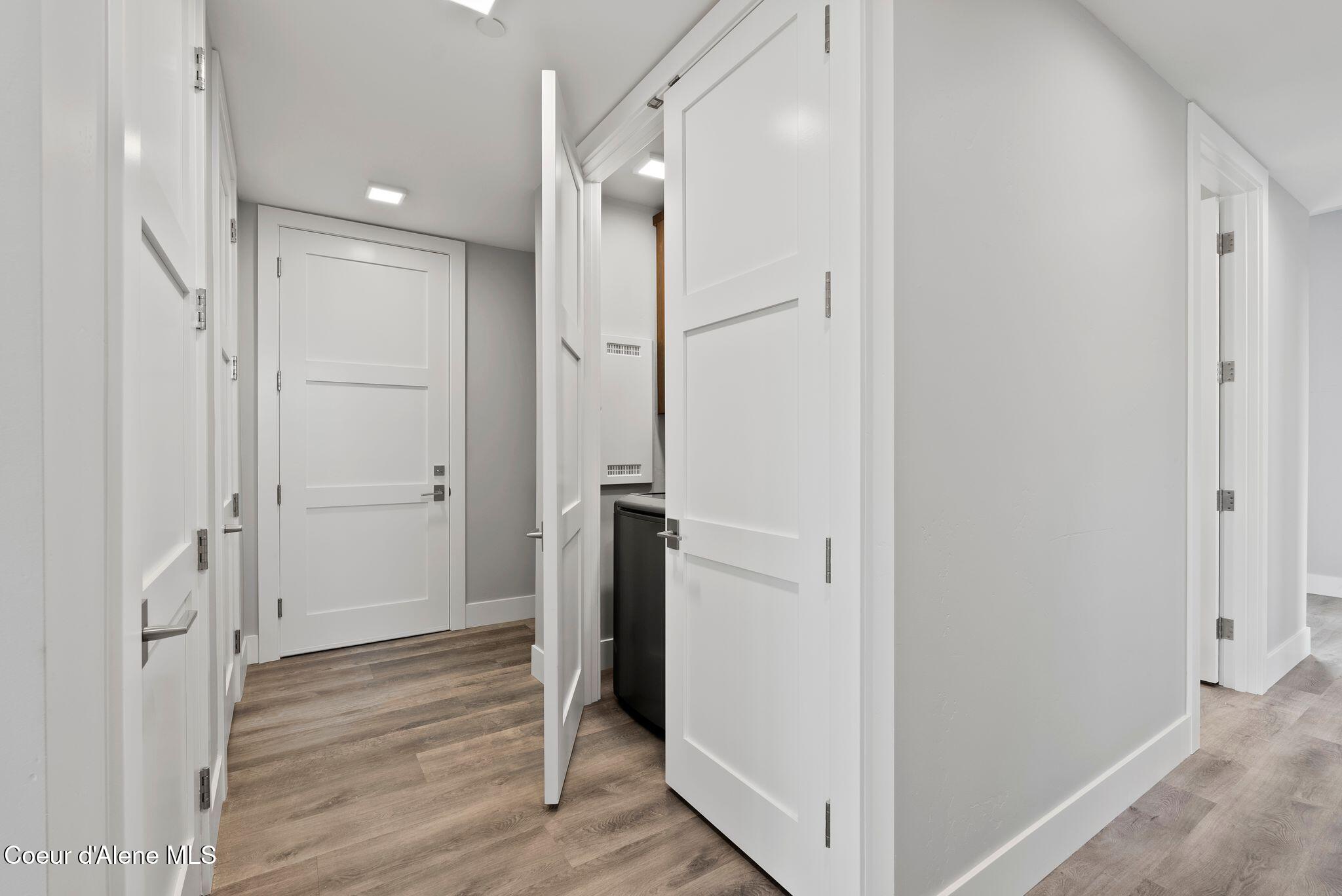 802 Sandpoint Avenue, Unit 8307 Sandpoint, ID 83864 - Photo 11 of 104 A7S07919