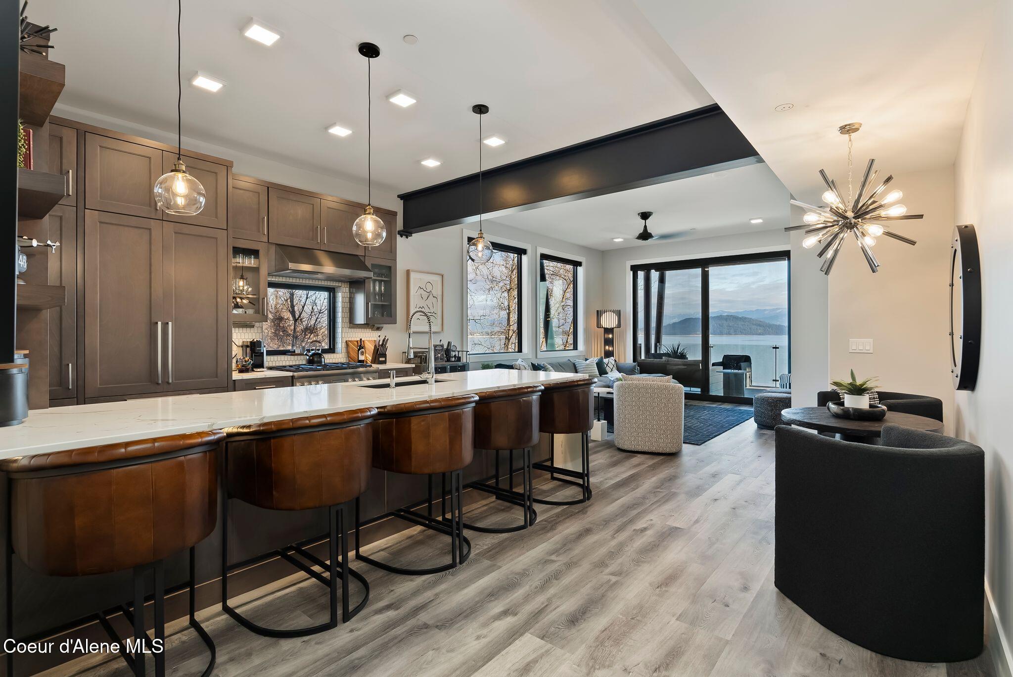 802 Sandpoint Avenue, Unit 8307 Sandpoint, ID 83864 - Photo 13 of 104 A7S07722