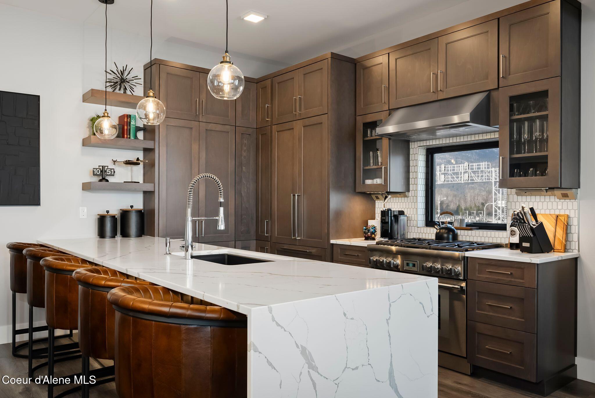 802 Sandpoint Avenue, Unit 8307 Sandpoint, ID 83864 - Photo 15 of 104 A7S07766