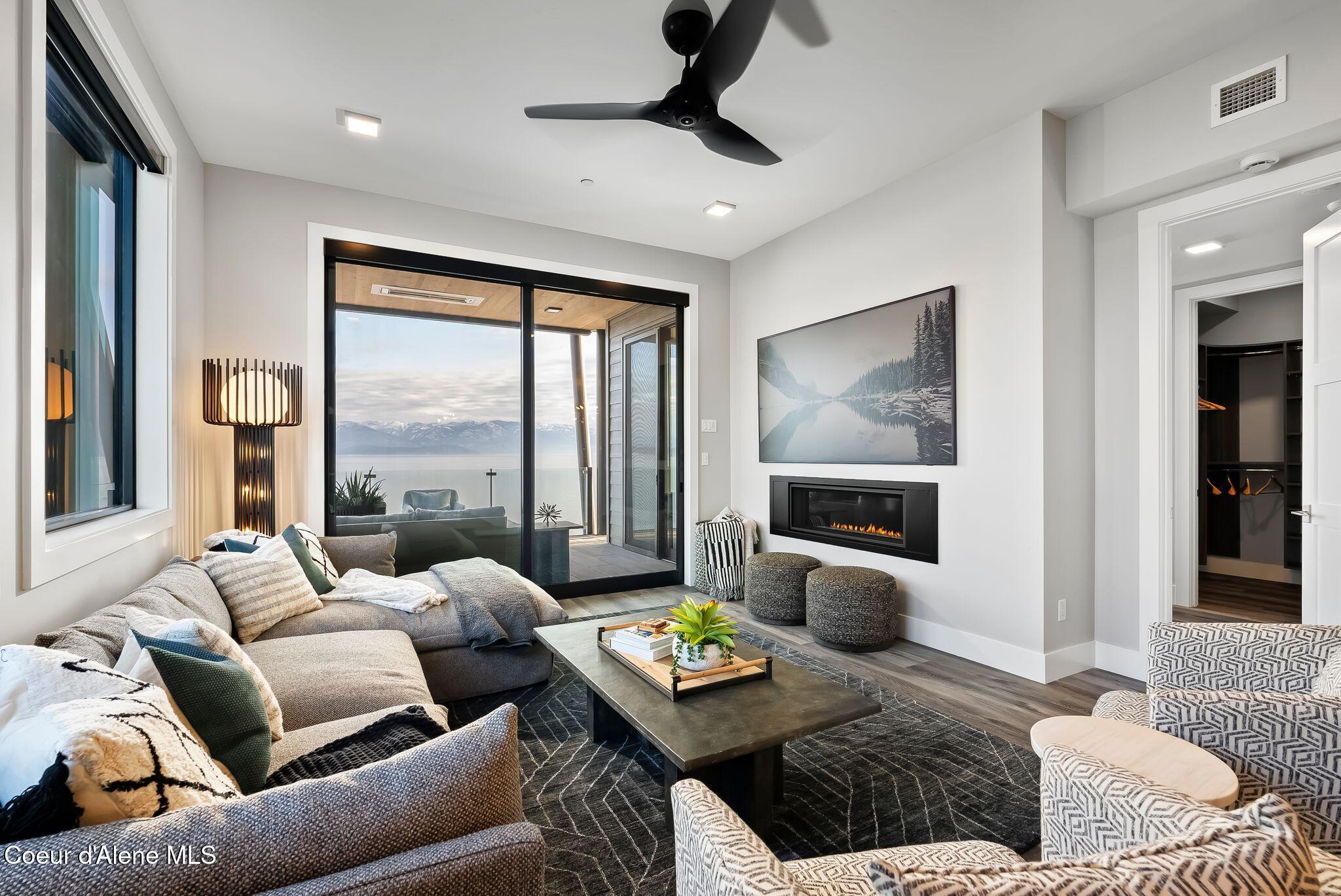 802 Sandpoint Avenue, Unit 8307 Sandpoint, ID 83864 - Photo 20 of 104 A7S07693