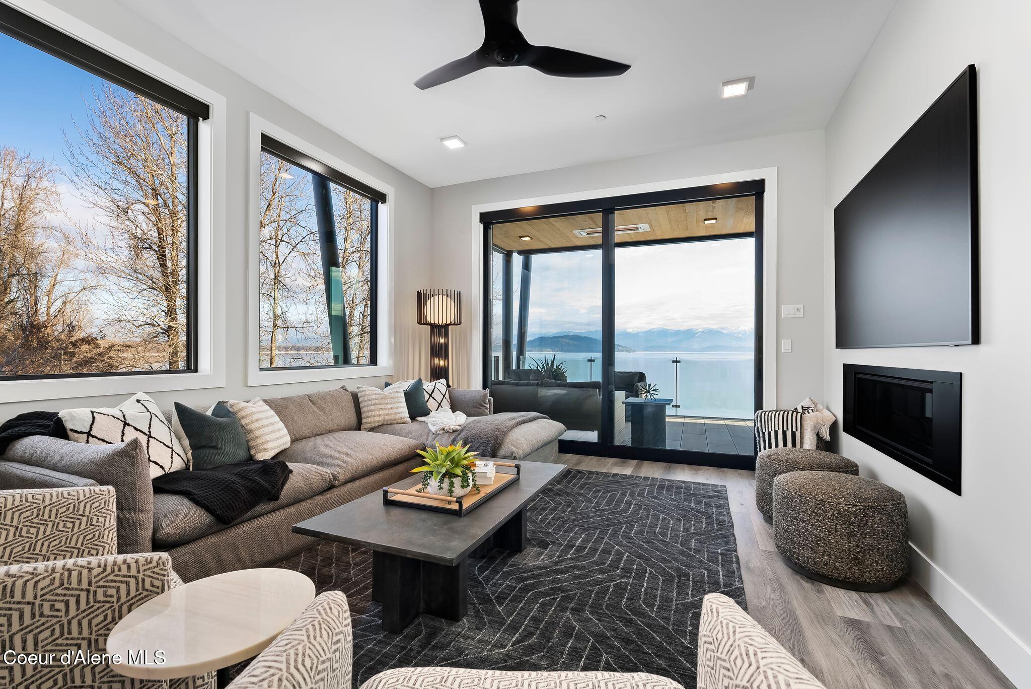 802 Sandpoint Avenue, Unit 8307 Sandpoint, ID 83864 - Photo 21 of 104 A7S07718