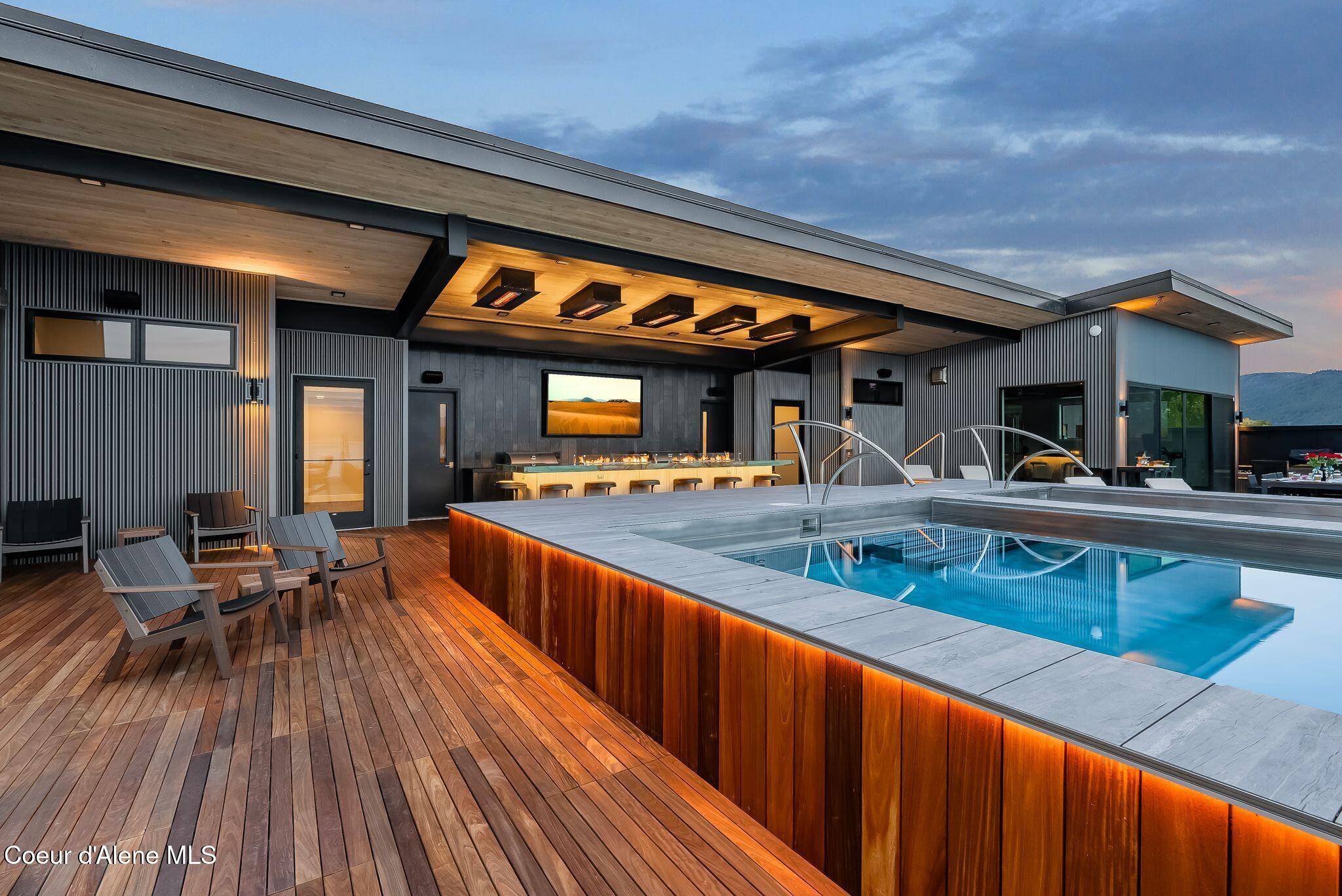 802 Sandpoint Avenue, Unit 8307 Sandpoint, ID 83864 - Photo 49 of 104 10_DSC09900