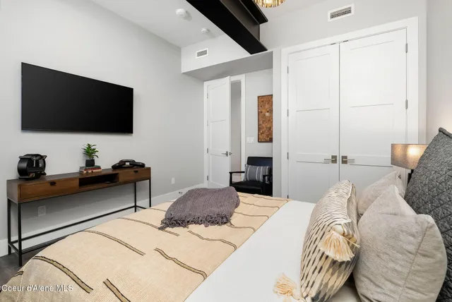 $2,600,000 | 802 Sandpoint Avenue, Unit 8307, Sandpoint, ID 83864