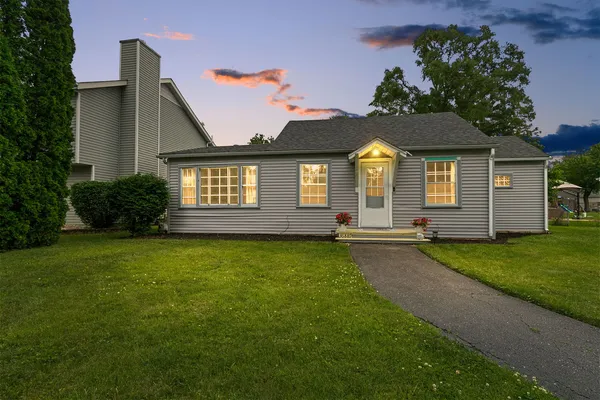 $225,000 | 36889 North Oakwood Drive, Lake Villa, IL 60046
