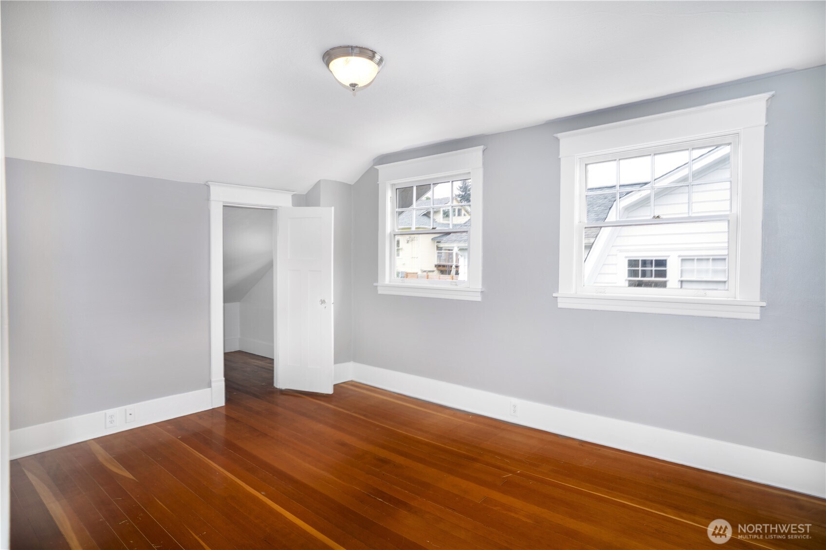 712 33rd Street Everett, WA 98201 - Photo 17 of 29 a view of empty room with wooden floor