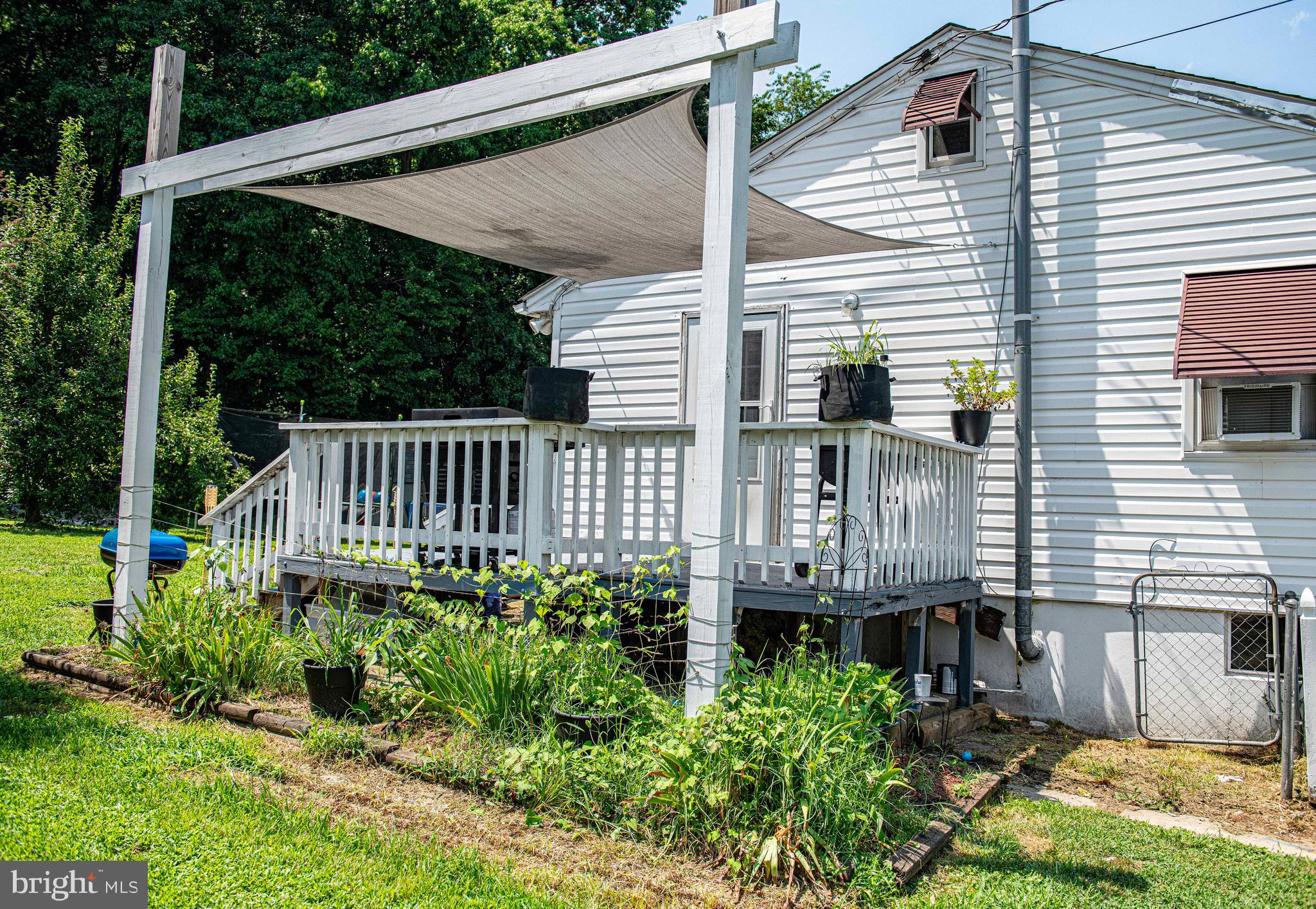 1563 Carpenters Point Road Perryville, MD 21903 - Photo 13 of 39 SIDE OF HOME DECK