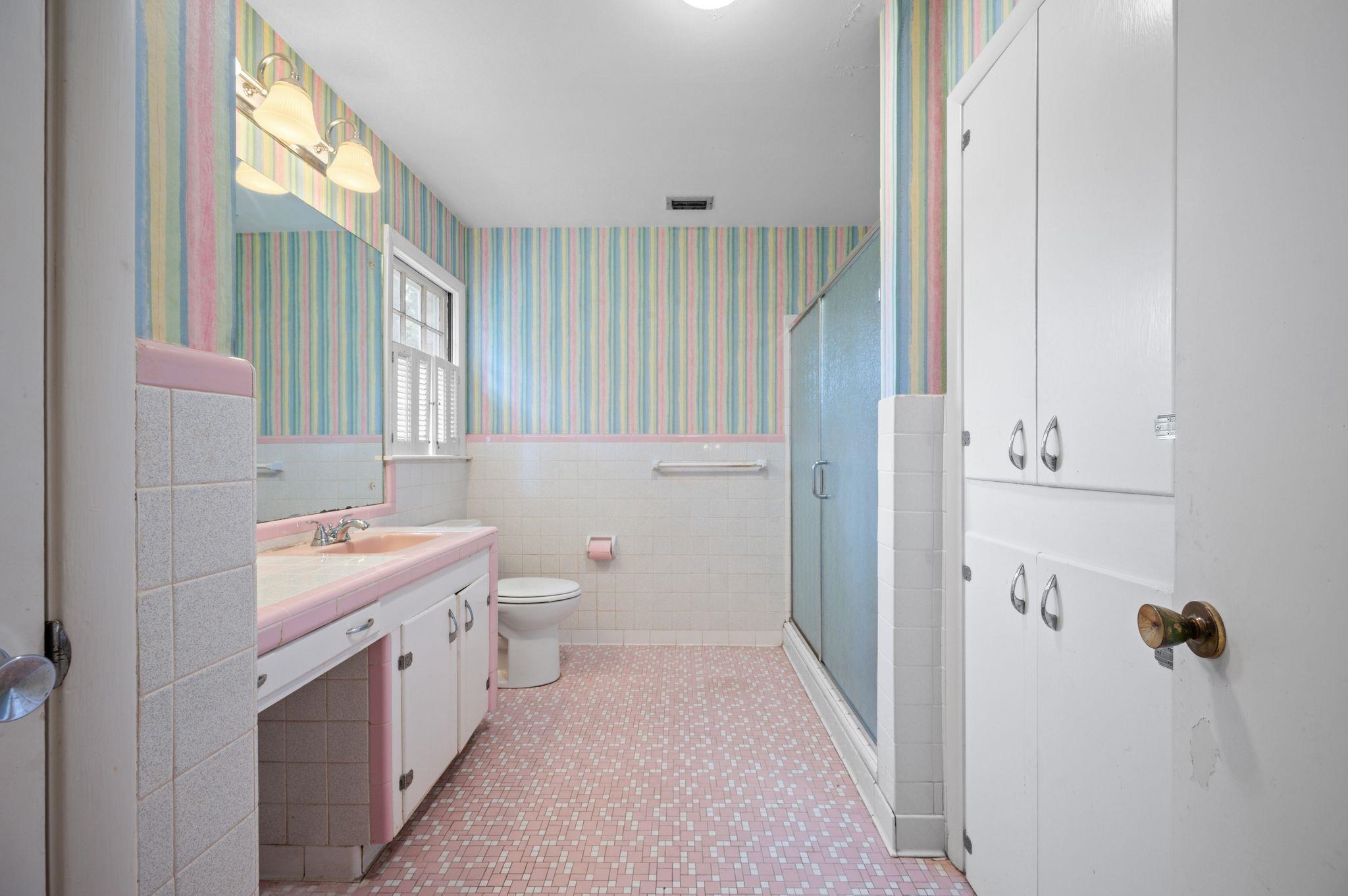 301 East 10th Street Bay Minette, AL 36507 - Photo 17 of 52 Bathroom