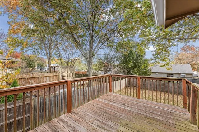 $295,000 | 313 Southeast Bristol Drive, Lee's Summit, MO 64063