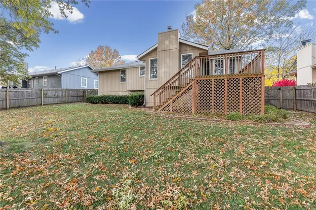 $295,000 | 313 Southeast Bristol Drive, Lee's Summit, MO 64063