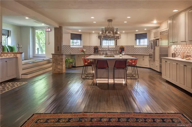 $2,350,000 | 73-7981 Co Rd 2nd Street, Unit 81 CO RD, Hudson, NY 12534