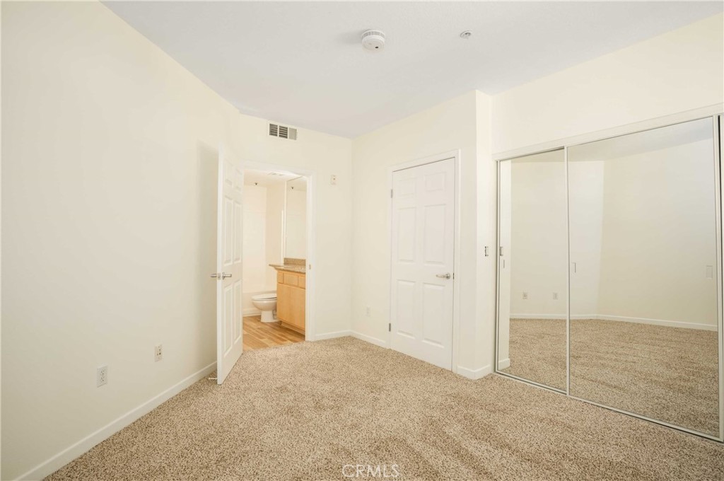 160 South Hudson Avenue, Unit 303 Pasadena, CA 91101 - Photo 8 of 14 a view of an empty room