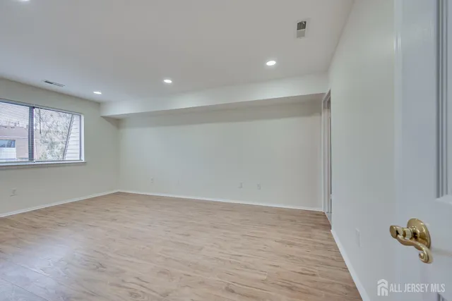 $399,000 | 1314 Edison Glen Terrace, Edison, NJ 08837