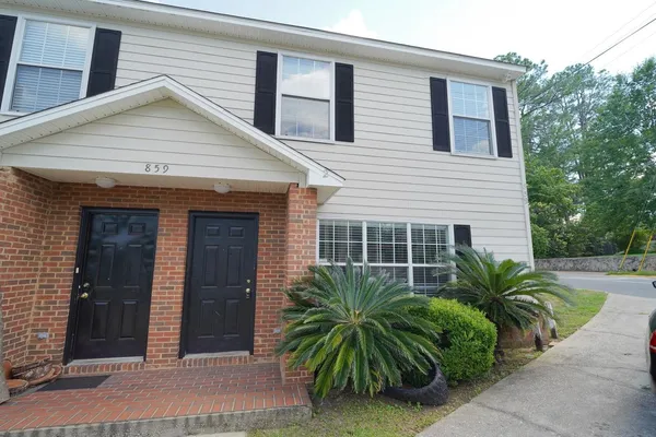 $2,000 | 859 West Brevard Street, Unit 2, Tallahassee, FL 32304